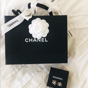 CHANEL Twisted gold/ tiny crystal CC earrings